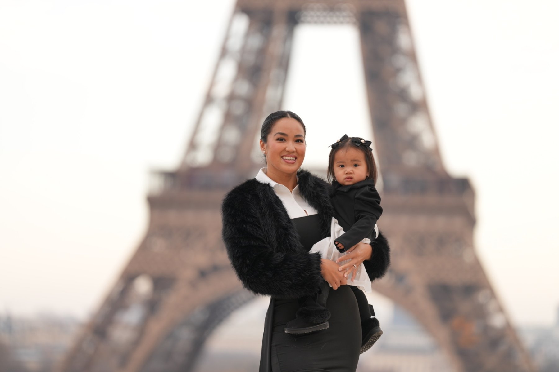 Regina and Vivi in Paris